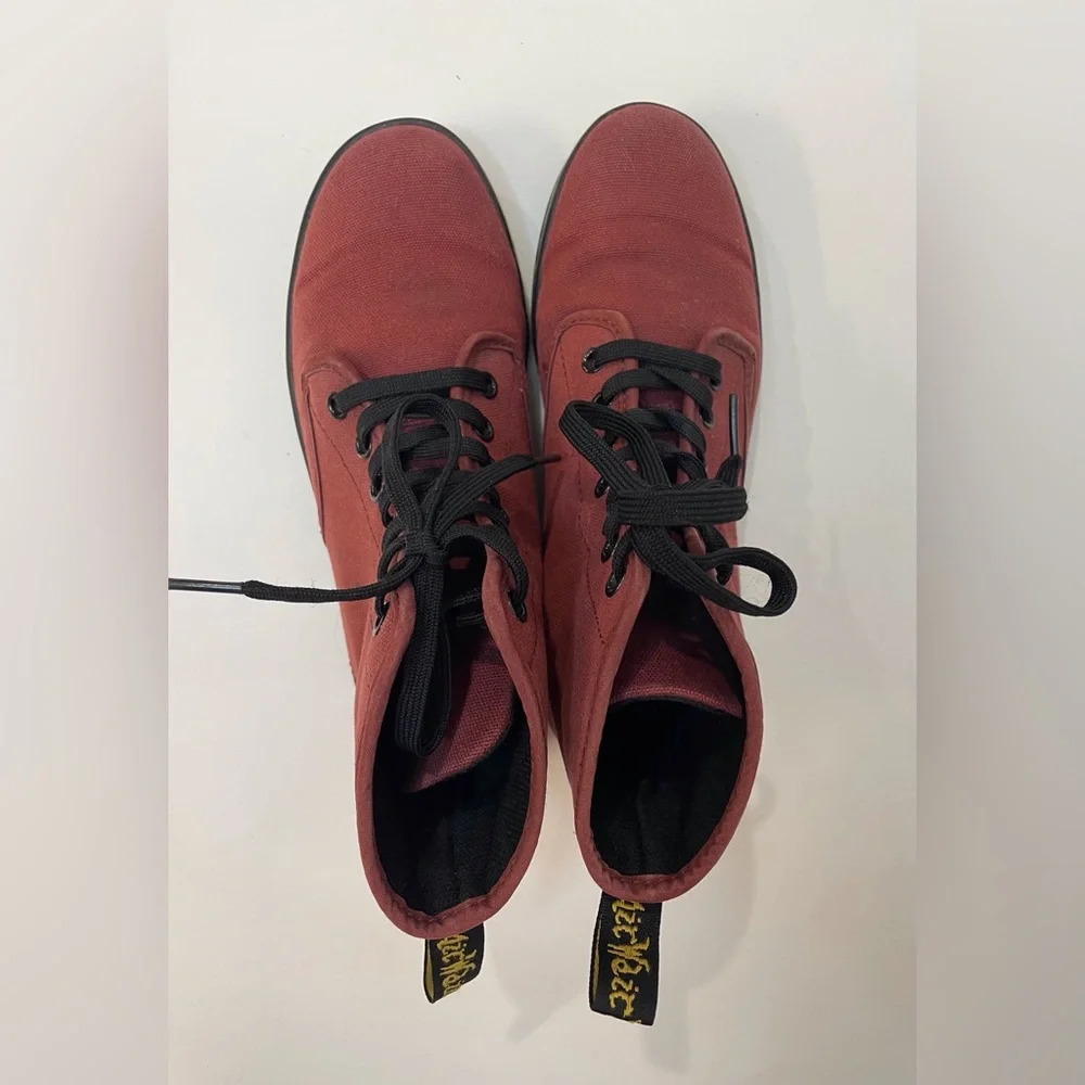 Dr. Martens Women’s Shoreditch Canvas Casual Boots Size‎ 7